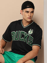 Milwaukee Bucks V-Neck Oversized T-Shirt