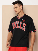 Chicago Bulls V-Neck Oversized T-Shirt