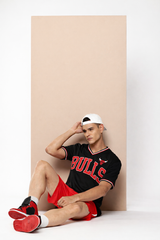 Chicago Bulls V-Neck Oversized T-Shirt