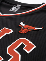 Chicago Bulls V-Neck Oversized T-Shirt