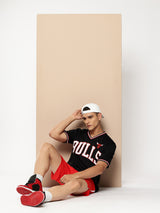 Chicago Bulls V-Neck Oversized T-Shirt