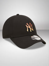 New York Yankees Gradient Infill Black 9FORTY Adjustable Cap