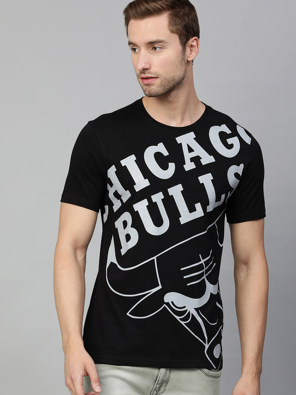 Chicago Bulls: Oversized Logo T-Shirt