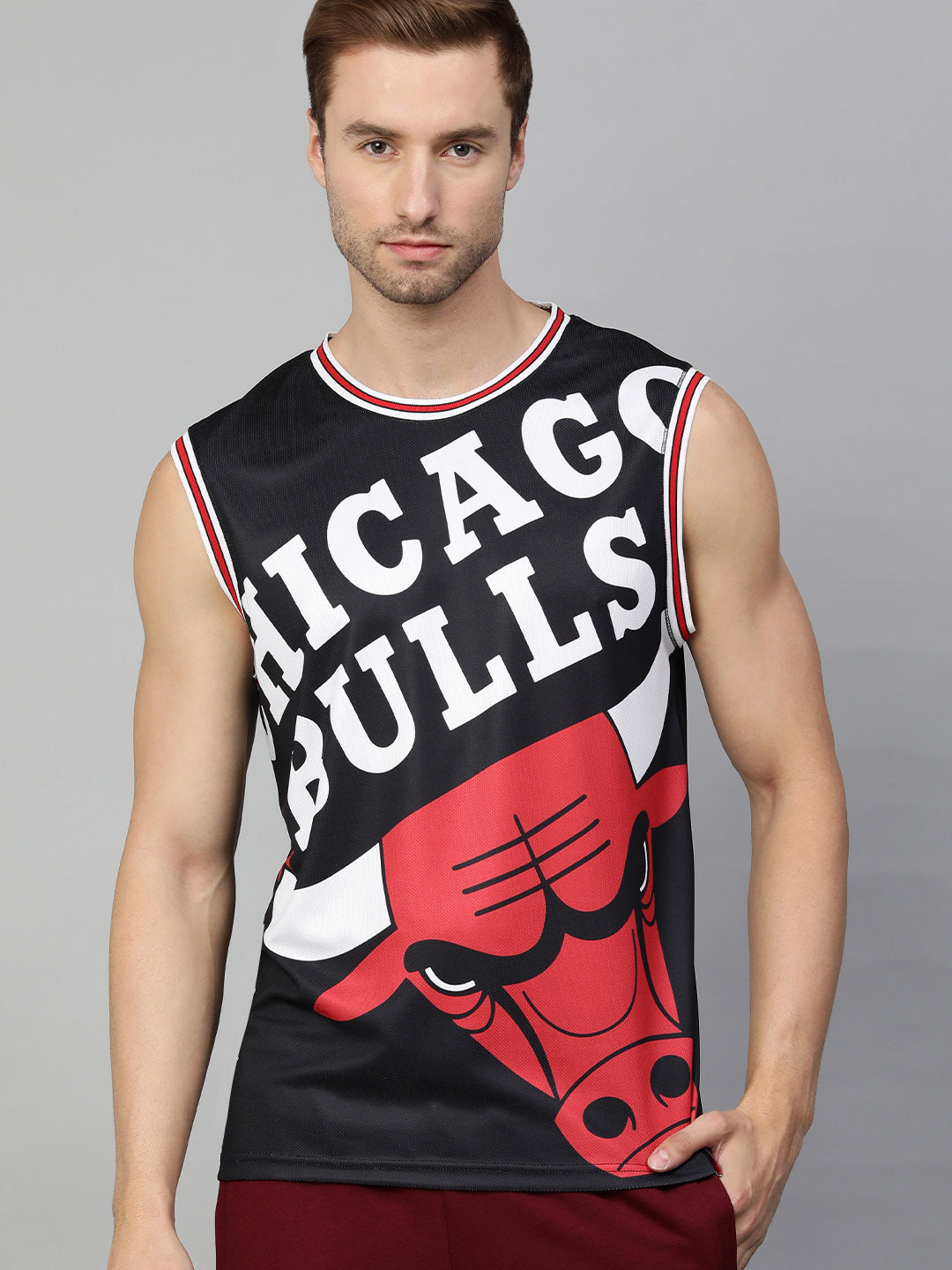 Buy Chicago Bulls NBA Infill Logo Black Oversized T-Shirt From