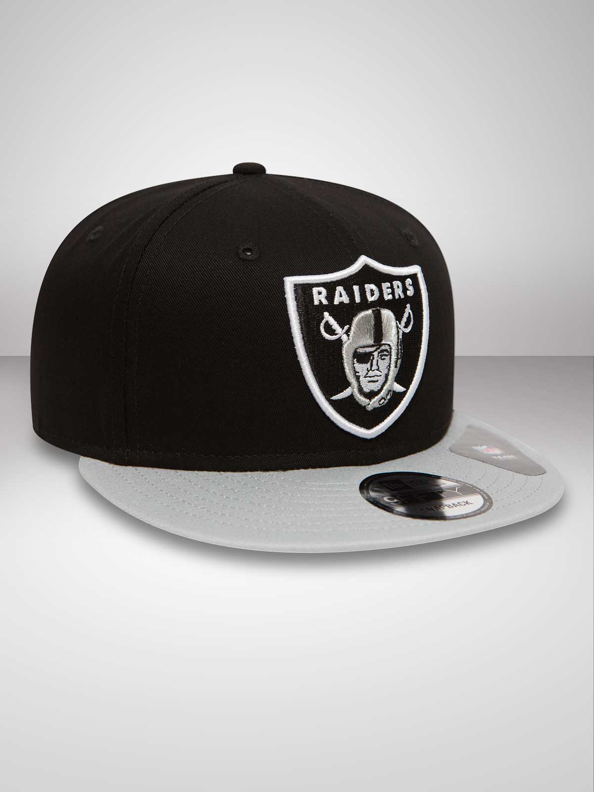 Chicago Bulls Metallic Outline Black 9FORTY Adjustable Cap