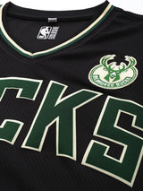 Milwaukee Bucks V-Neck Oversized T-Shirt