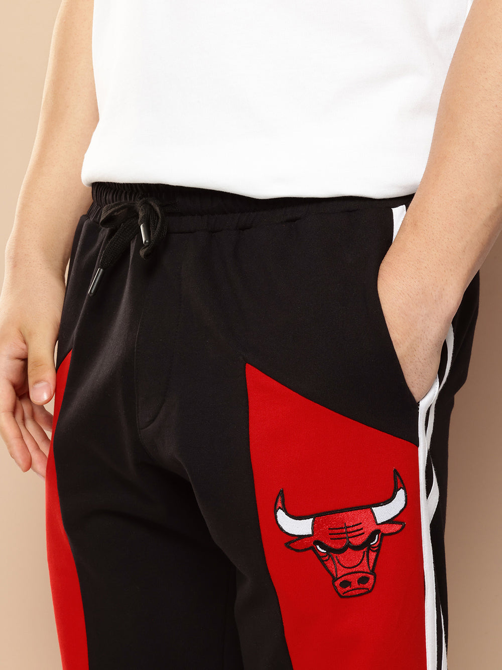 Chicago Bulls Striped Jogger – Shop The Arena