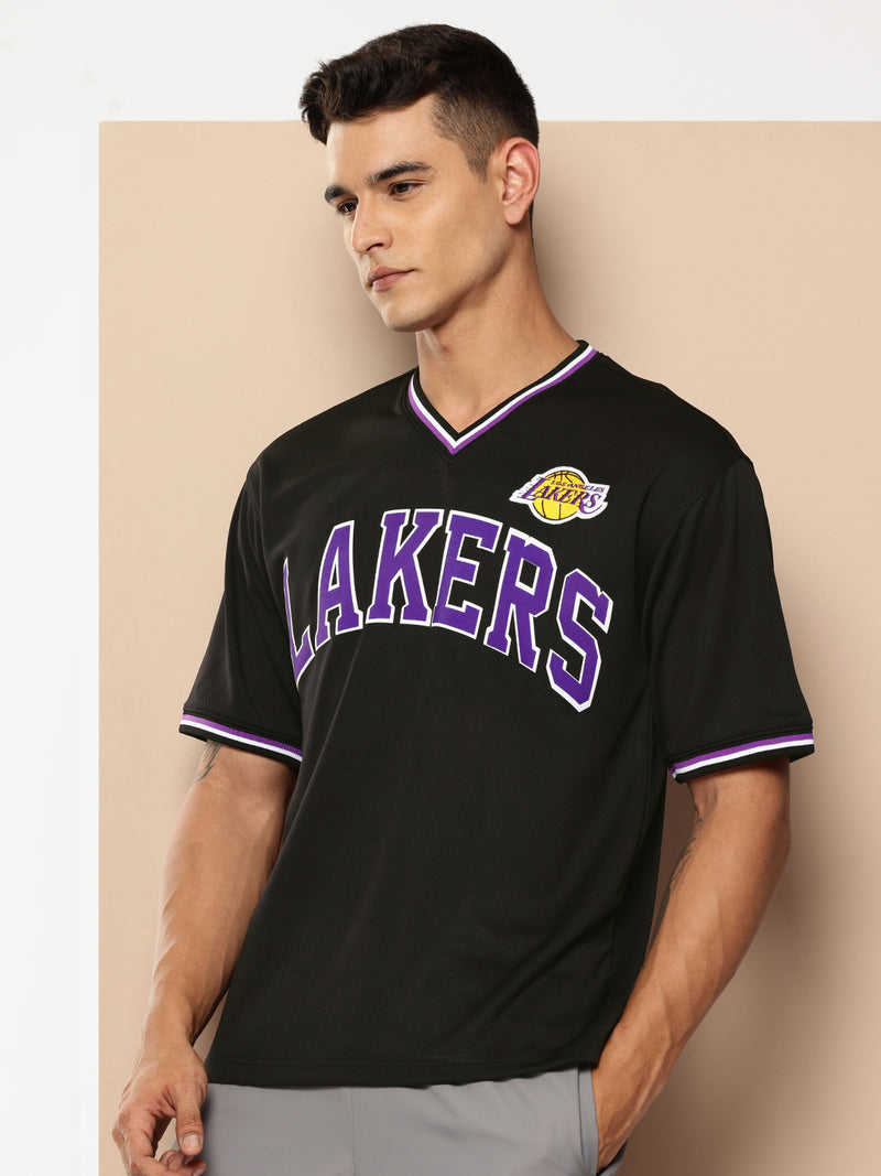Los Angeles Lakers VネックTシャツ Mサイズ Los Angeles Lakers V-Neck Oversized T-Shirt – Shop The Arena