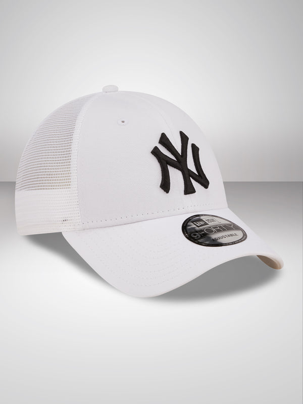 New York Yankees Home Field White 9FORTY A-Frame Trucker Cap