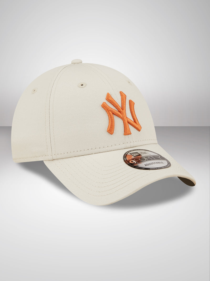 New York Yankees League Essential Cream 9FORTY Adjustable Cap