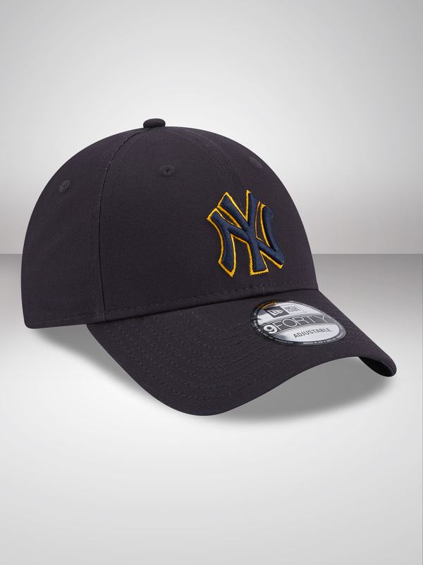 New York Yankees Team Outline Navy 9FORTY Adjustable Cap