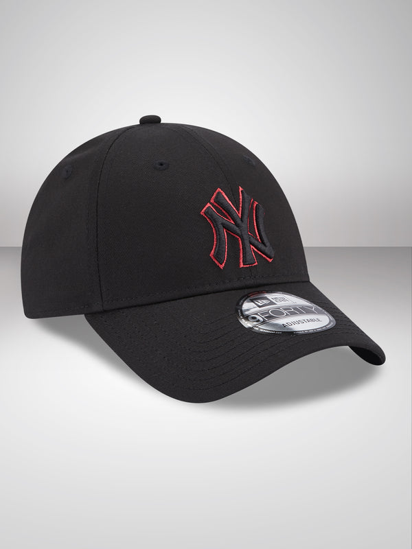 New York Yankees Team Outline Black 9FORTY Adjustable Cap