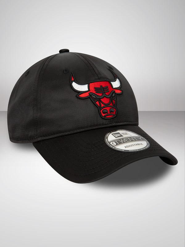 Chicago Bulls NBA Satin Black 9TWENTY Adjustable Cap