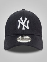 New York Yankees Faux Suede Navy 39THIRTY Stretch Fit Cap