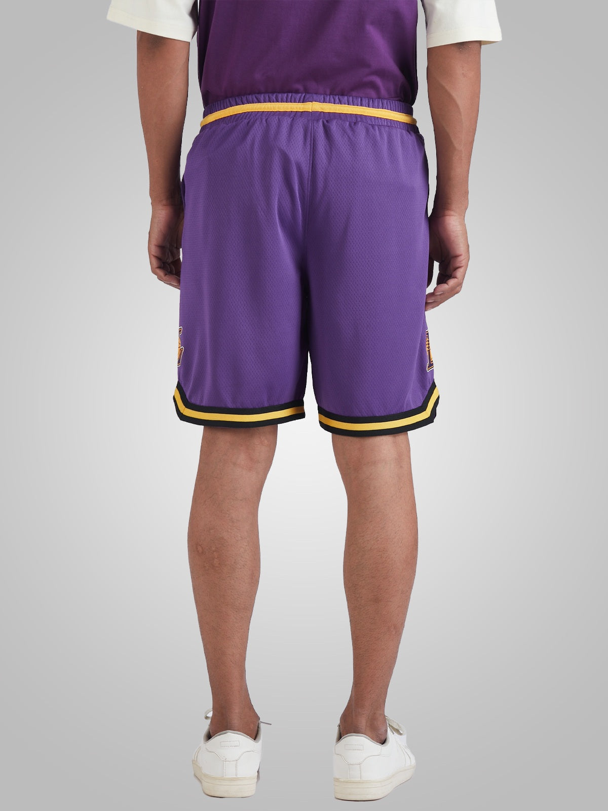 バスケットボール Los Angeles Lakers  basketball shorts Amazon.com: Outerstuff Los Angeles Lakers NBA Toddler 2T-4T