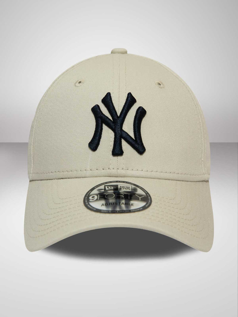 9Forty League Essential MLB New York Yankees