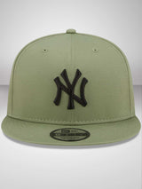 New York Yankees League Essential Green 9FIFTY Snapback Cap