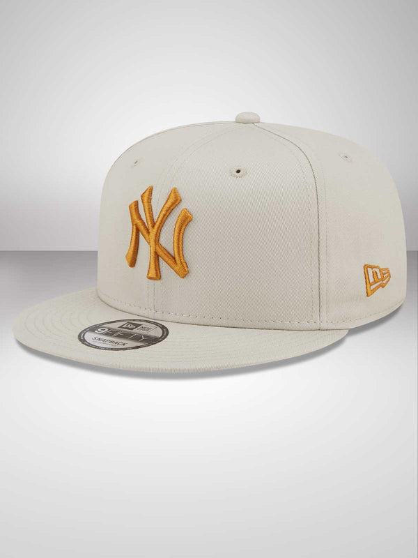 New York Yankees League Essential Beige 9FIFTY Snapback Cap