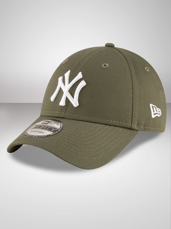 New York Yankees Essential Olive Green 9FORTY Cap - New Era