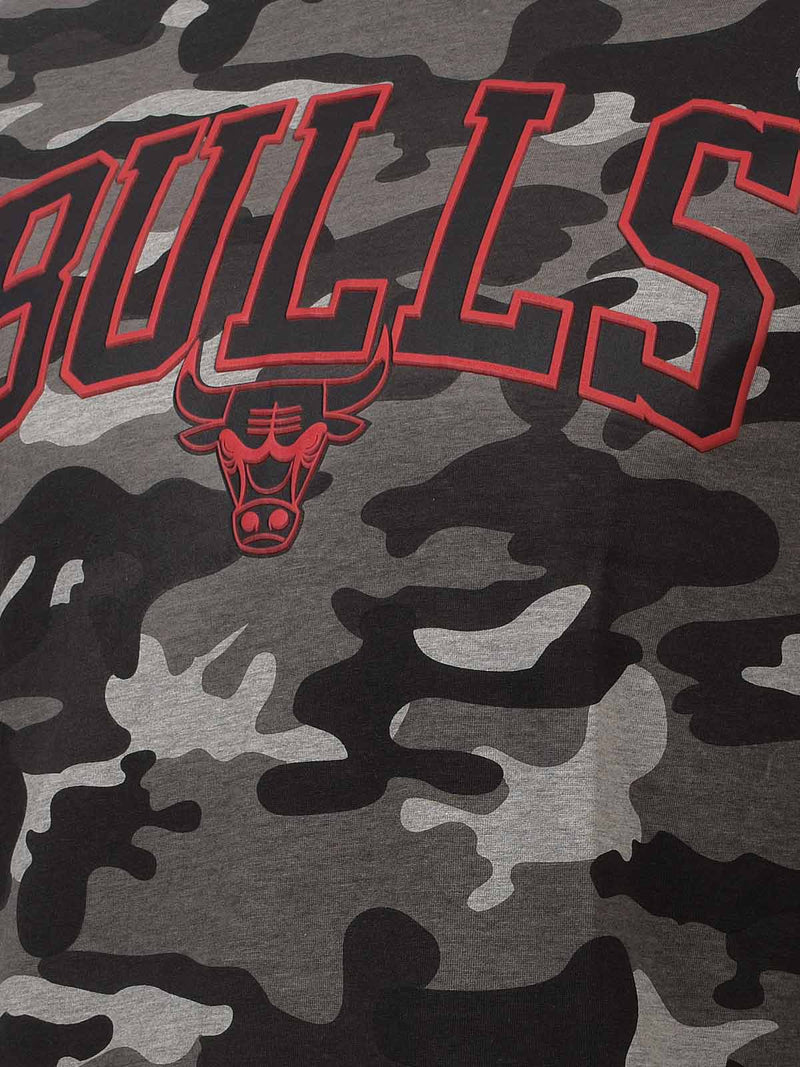 Chicago Bulls Camo Print T-Shirt